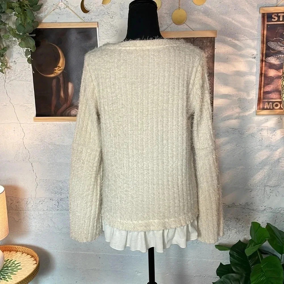 Mystree fussy cream sweater size medium - Picture 3 of 10